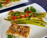 Spargel im Backofen mit Tomaten und Fisch. Wie lange braucht der Spargel?