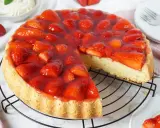 Ein saftiger Erdbeerkuchen mit einem lockeren Boden, perfekt für jedes Erdbeerboden Rezept. Frisch und lecker!